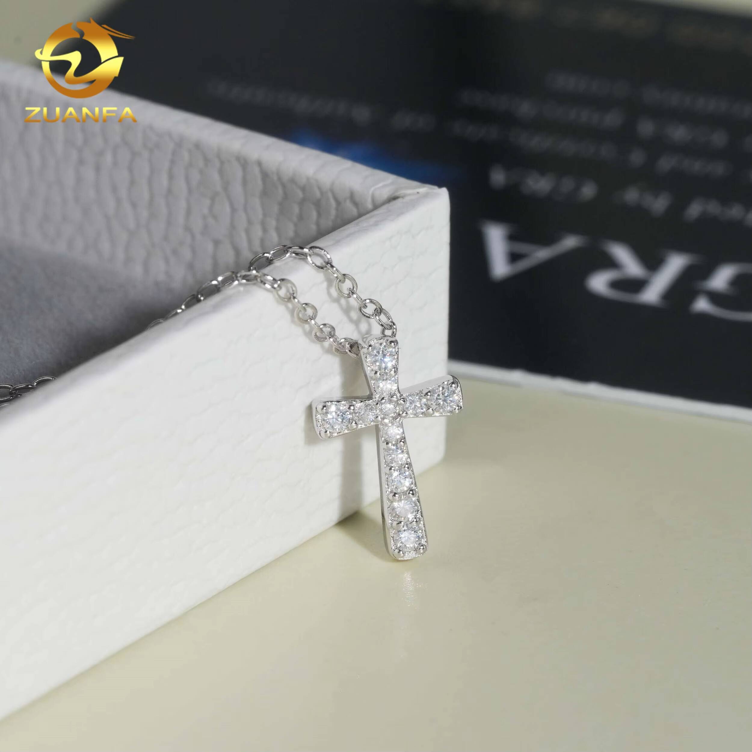 Iced Out Hip Hop 925 Silver VVS Moissanite Cross Pendant Necklace Men Women Fashion Diamond Necklaces Daily Wear