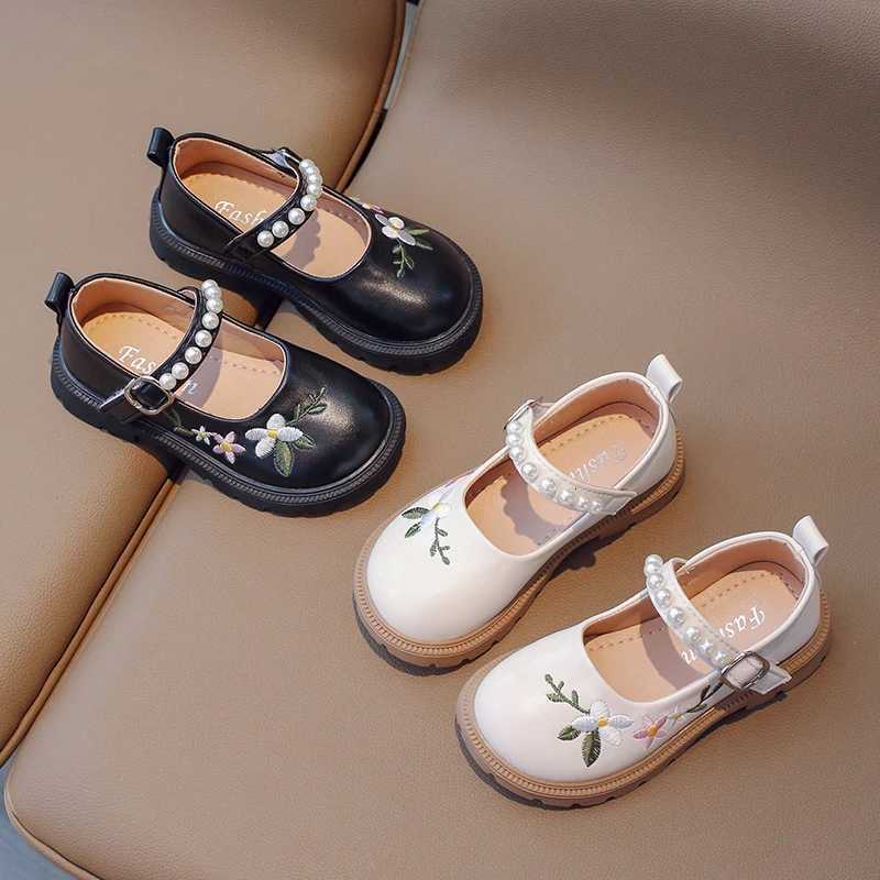 Girls Embroidery Floral Princess Shoes New Spring Mary Jane Soft Bottom Childrens Leather Shoes Little Girl Shallow Mouth ShoesT251101