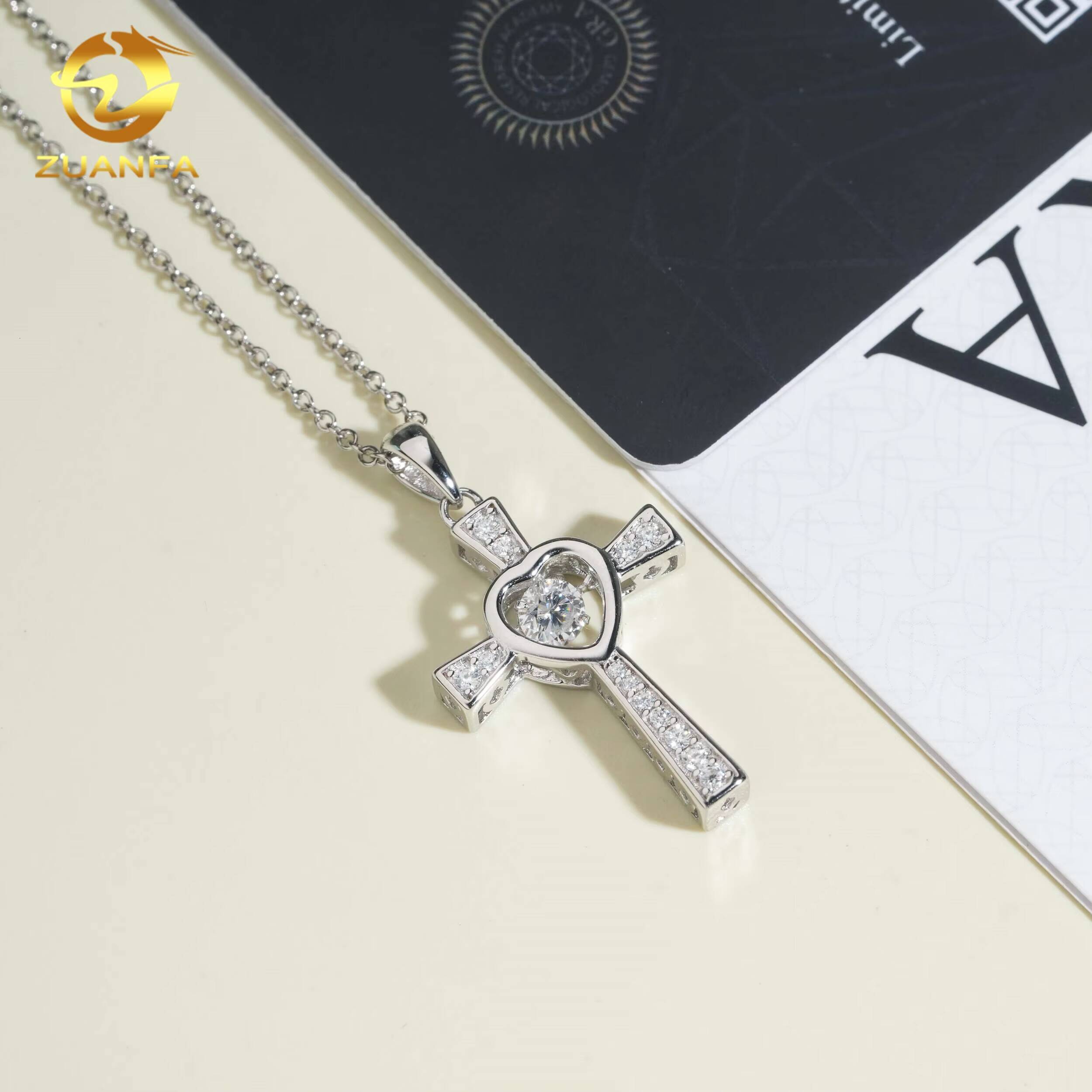 Iced Out Jewelry 925 Sterling Silver Fashion Women Moissanite Cross Pendant Necklace Diamond Hip Hop Necklace Best Gift