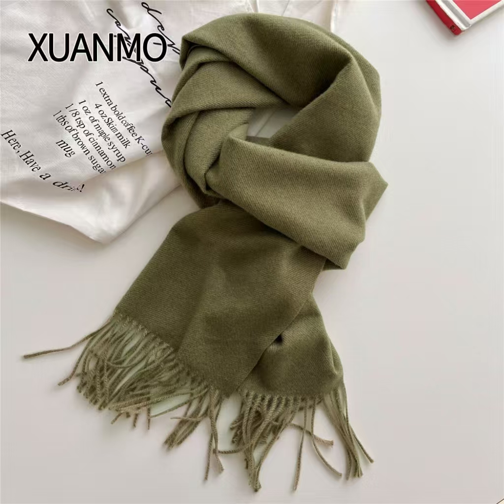 H1234 A relaxed, Korean-style, multi-functional pure cashmere warm shawl.