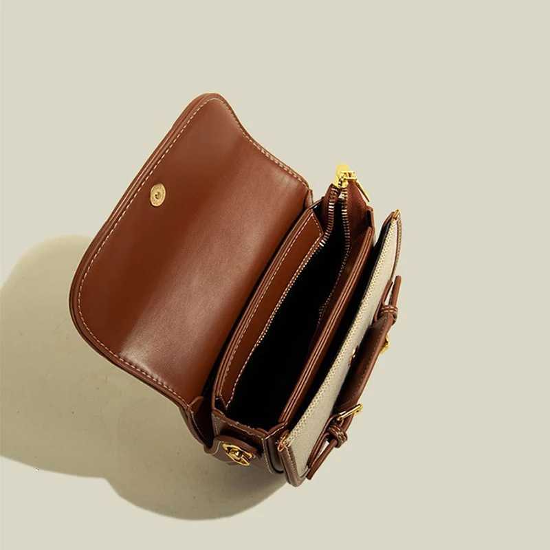 Designer 2025 Wens New Fiable Splicing Handbag Saddle Bag Casual Versatile Crossbody Bag1 Y251120