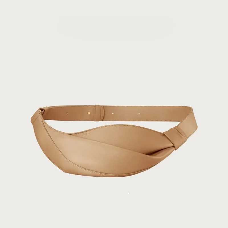 Designer handbag New large capacity pillow shaped personalized niche travel smooth cowhide crossbody bag Y251031