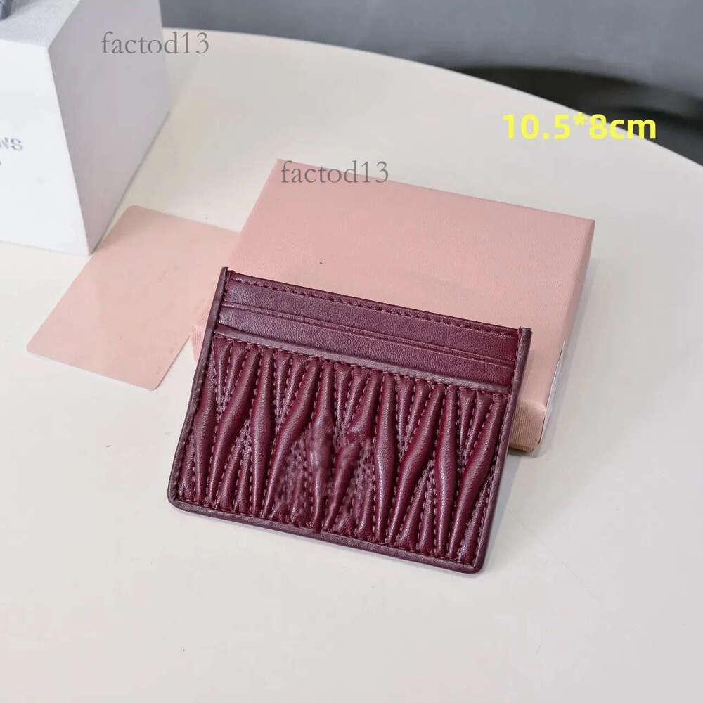 miulys wallet Designer's luxurious high-quality leather pleated wallet small multi-slot simple Luxury fashion classic trend designer fashionable short c75