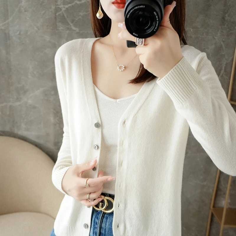 New VNeck Temperament Small Fragrant Wind Women Loose Sweater Solid Color Coat Offer CardiganT251101