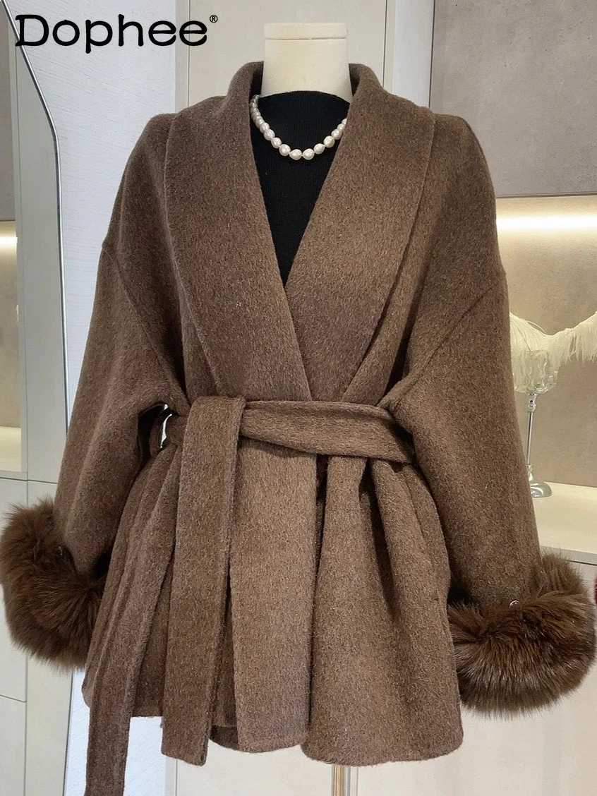 French Bucklefree Cape Doublesided Wool Fox Fur Sleeves Light Luxury Temperament Woolen Coats and Jackets Women Fall WinterT251101