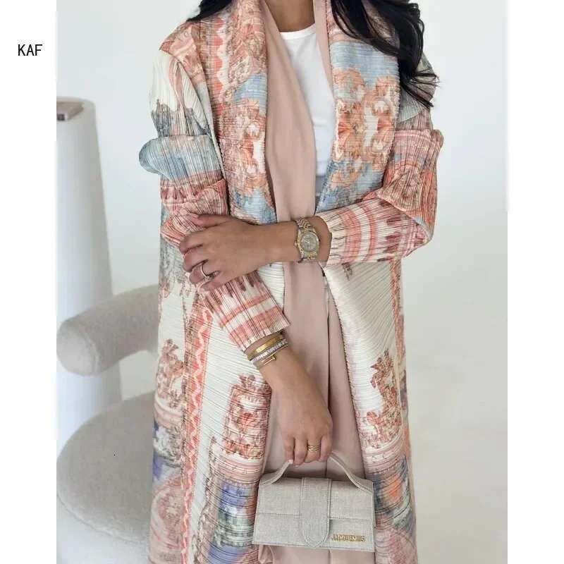 Autumn Women's Coat, Retro Printed Long Sleeved Muslim Abaya Saudi Fashion Wrinkled Waist Belt