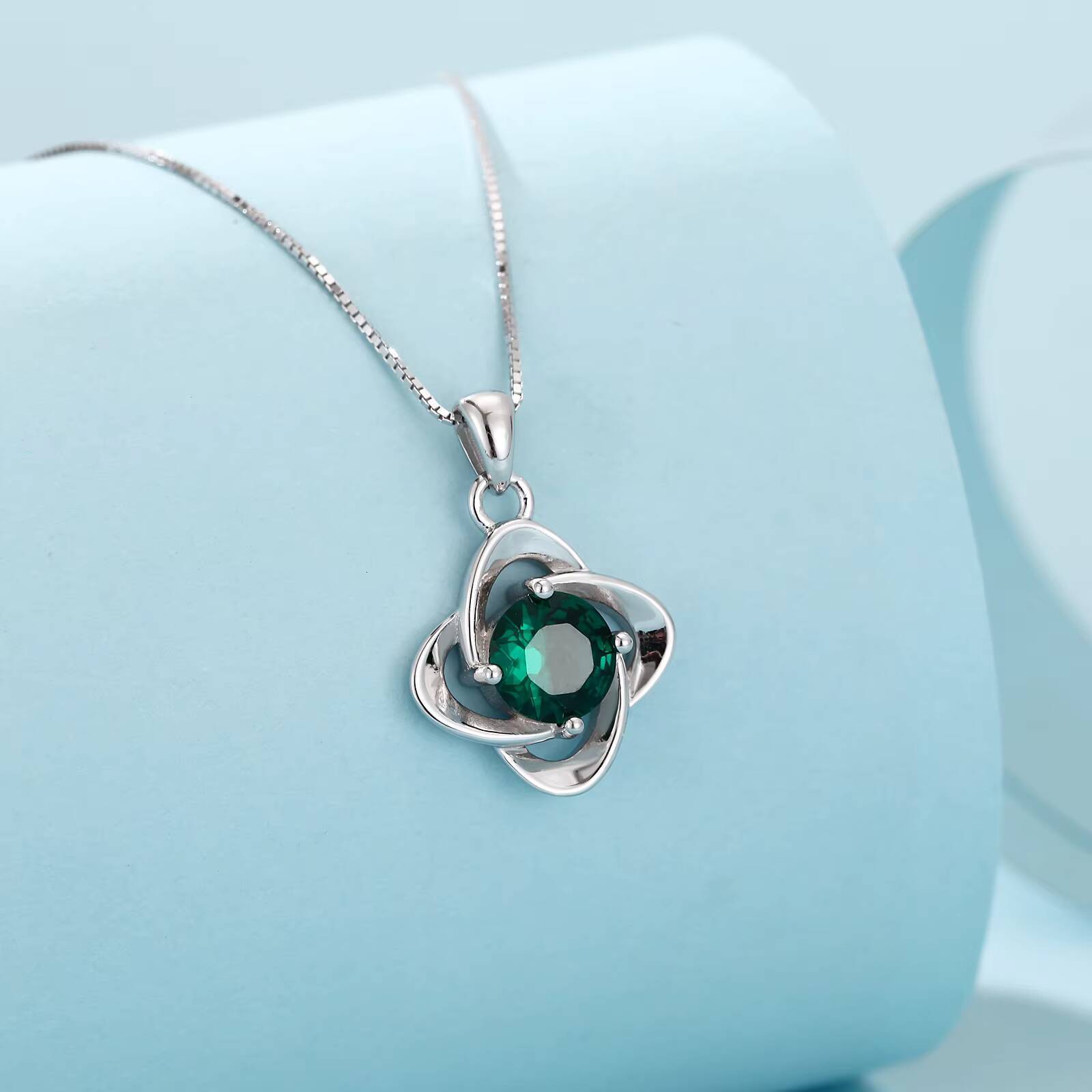 Exquisite 925 Sterling Silver Classic 12 Month Birthstone Four Leaf Clover Pendant Necklace for Women