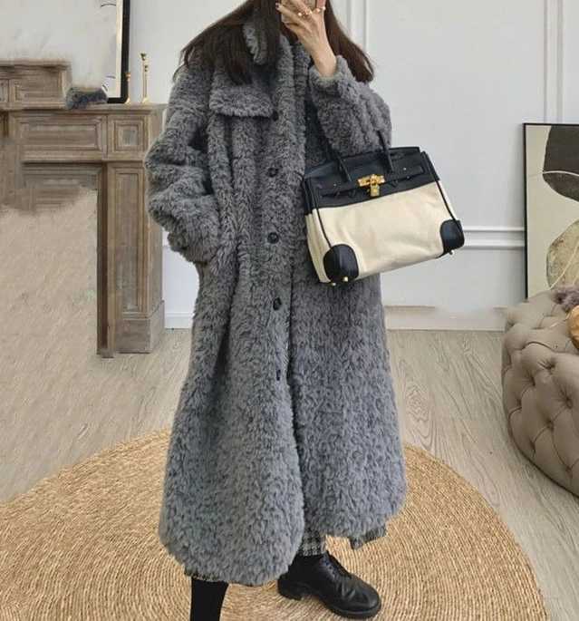 Winter 2025 Loose Fleece Fluffy Long Woolen Coat with A Fashionable LookT251101