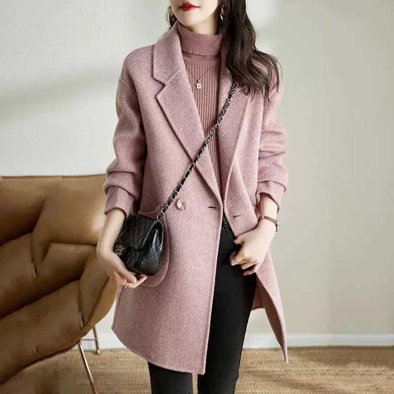 New Womens Korean Woolen Coat Autumn Winter Plus Cotton Thicke Warm Long Woolen Jacket Female Word Grain Windproof OuterwearT251101