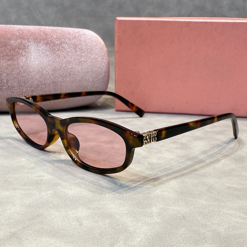 mu Sunglasses Men Women Classic Brown Tortoise Oval Cat Eye Frame - UV Protection Plank Eyewear for Beach and Everyday Use with Case Z260306