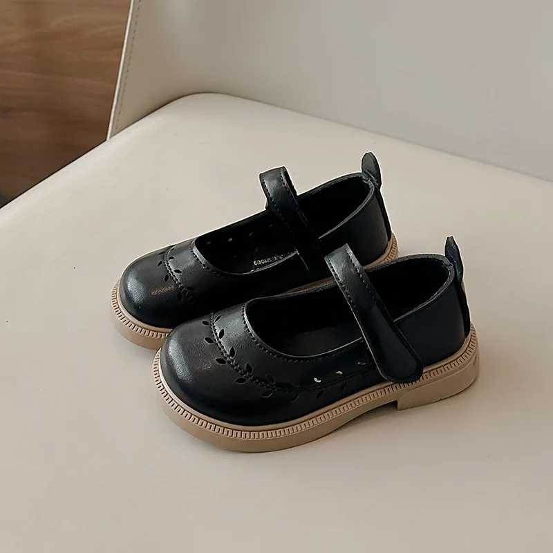 New Leather Shoes Fashion Simple Versatile Girl Shoe Anti Slip Soft Sole Comfort Princess Shoe Elegant Performance Dance SandalsT251101