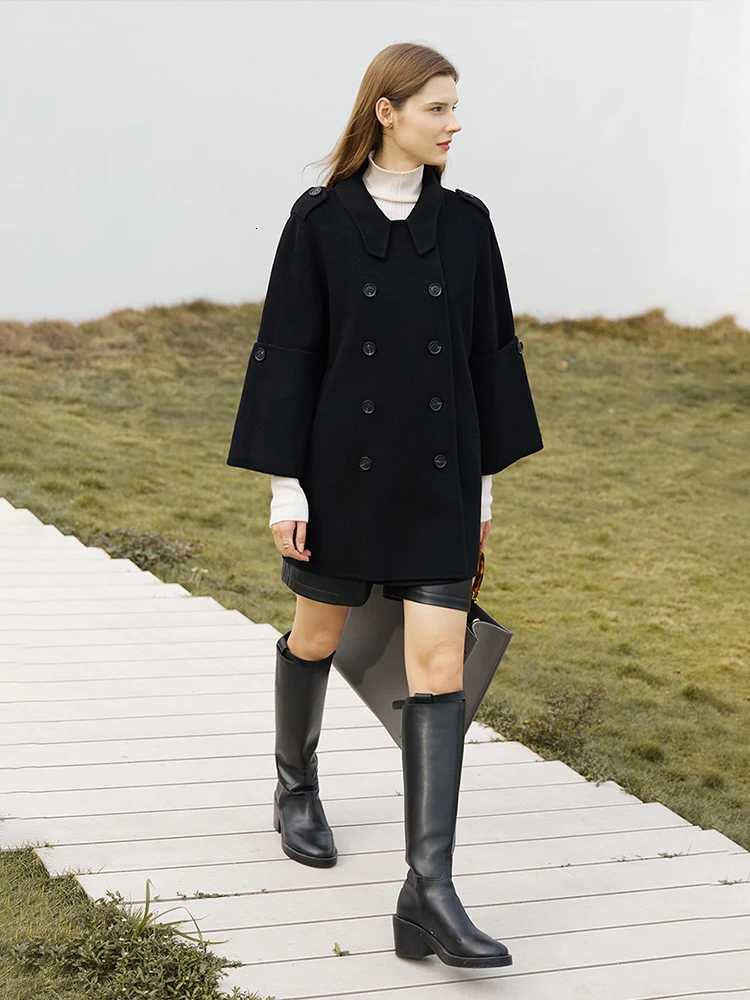 AMII Minimalist Casual Women Woolen Coat 2025 Winter England Style Loose Double Breasted Office Lady Solid Blends Coats 12344021T251101