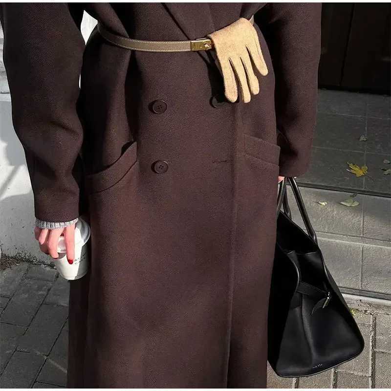 New Women Lapel Woolen Overcoats Elegant Woolen Doublebreasted with Pockets Long Sleeves Casual Coats Lady Street OuterwearT251101