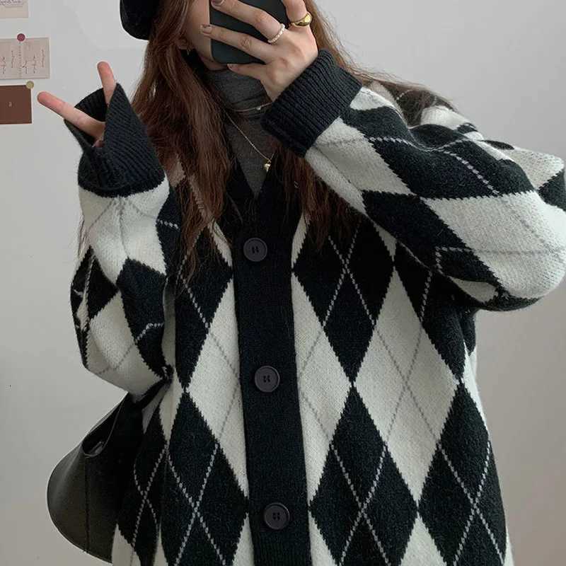 Cardigan Women Knitted Sweater Argyle Loose Sweater Single Breasted Student Lovely Knitwear Korean Oversize Cardigan Winter TopsT251101