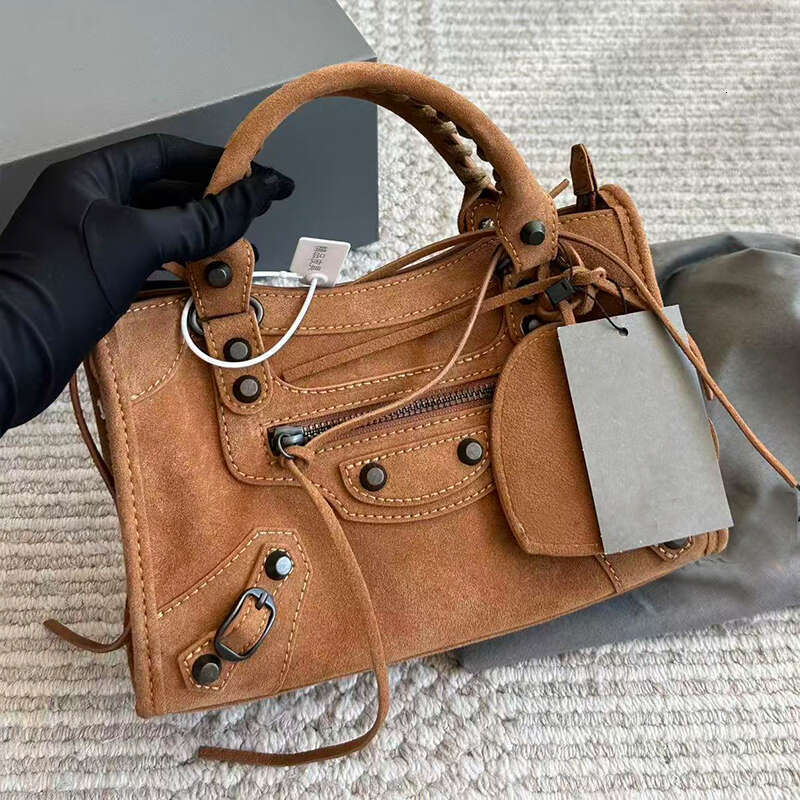 Designer Suede Brown Mini Totes Bag Handbags City Motorcycle Bag Vintage Brass Rivet Luxury Crossbody Bags Calfskin