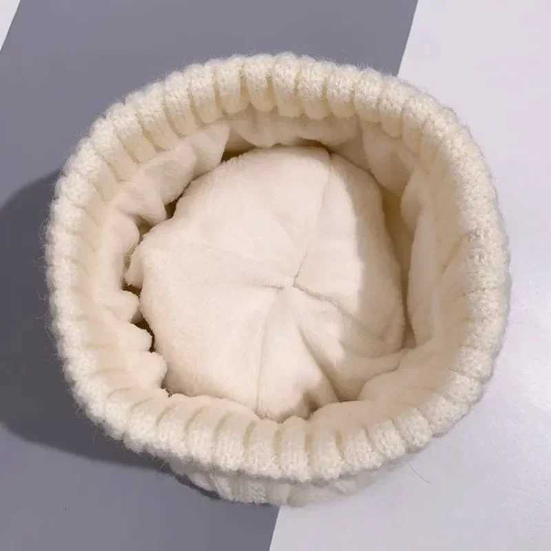 Winter Womens Pompom Knitted Hat Women Solid Color Thicken Plush Beanie Cap Female Autumn Warm Crochet HatsXJ251101