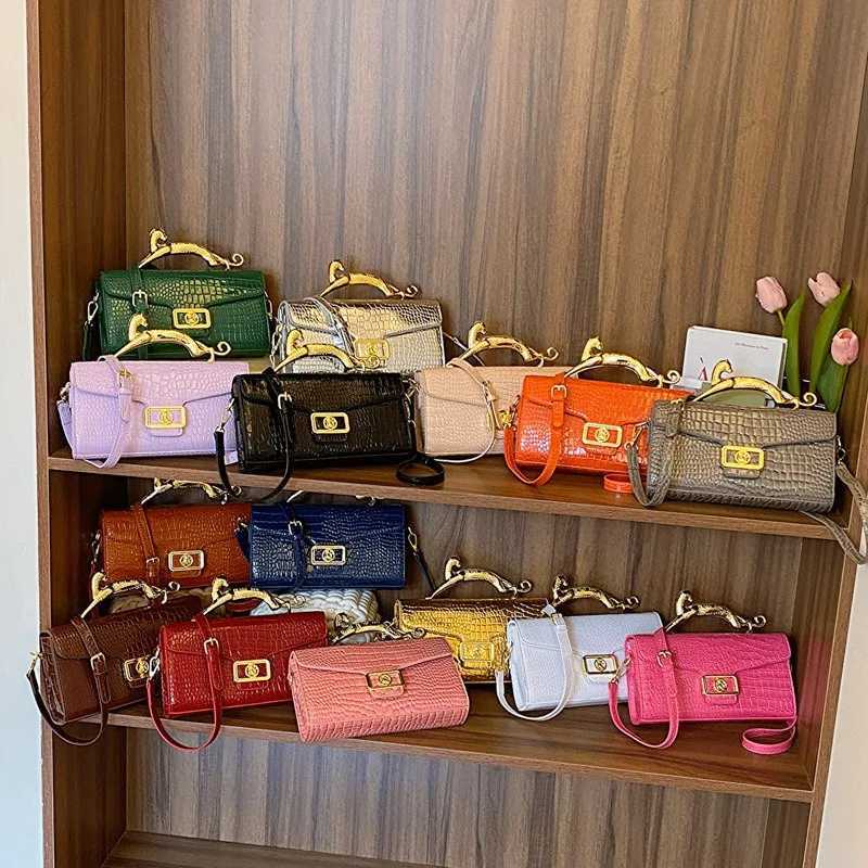 Female Bags Shoulder Crossbody Bag for Women Popular Handbags Lady Shell Bag Fashion Lock Catch Handbag PU Purse Shoulder BagW251101