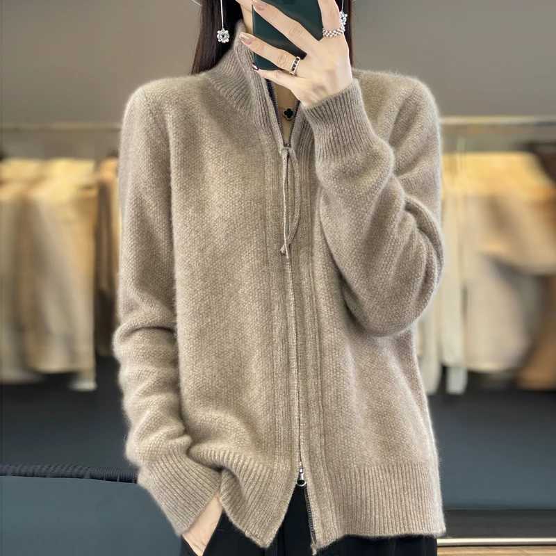 Autumn And Winter New Thick TwoWay Zipper Wool Cardigan Womens Loose Casual Sweater Solid Color Knitted Cashmere CoatT251101