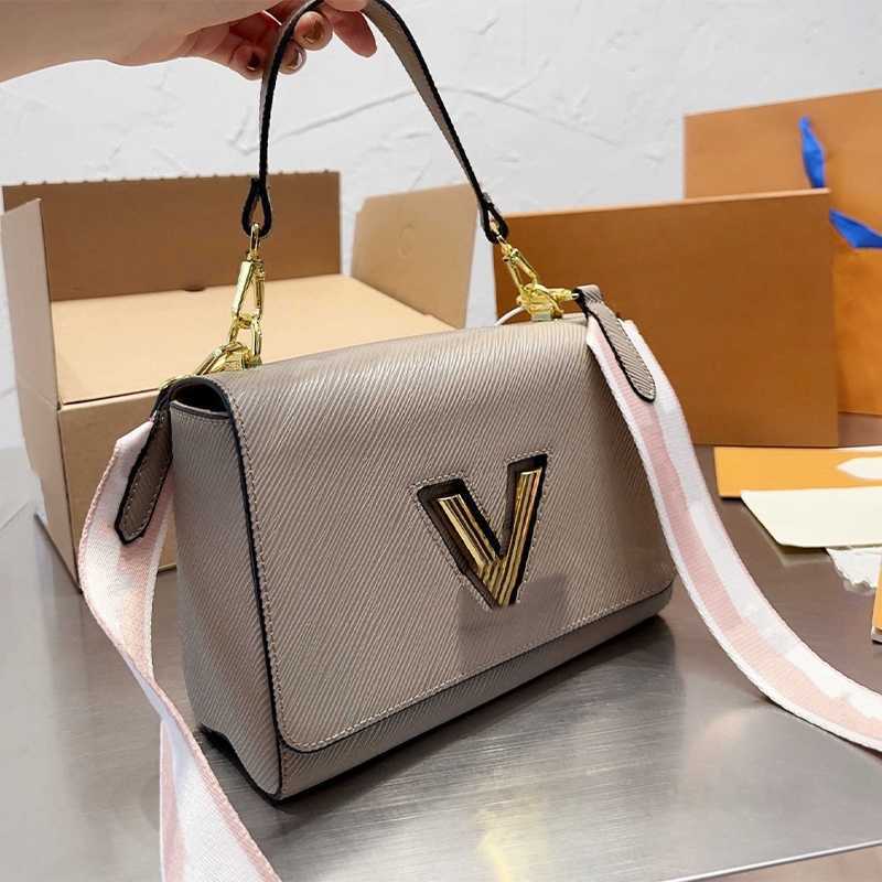 Evening Bags Designers Womens Genuine Leather V Lock Flap Handbag Black pochette Twist shoulder Bag Lady Crossbody Chain Bag 50282 Shoulder Bags Handbags