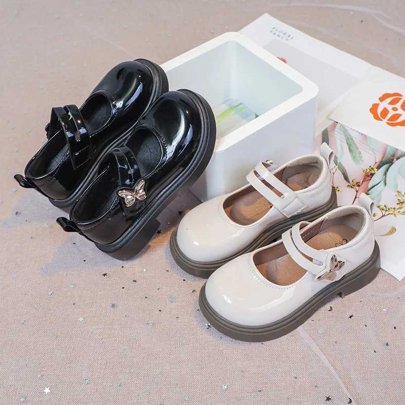 New Girl Shoes Fashion Simple Versatile Child Shoes Anti Slip Soft Sole Comfort Sandals Casual Retro Classic Princess Shoe 2025T251101