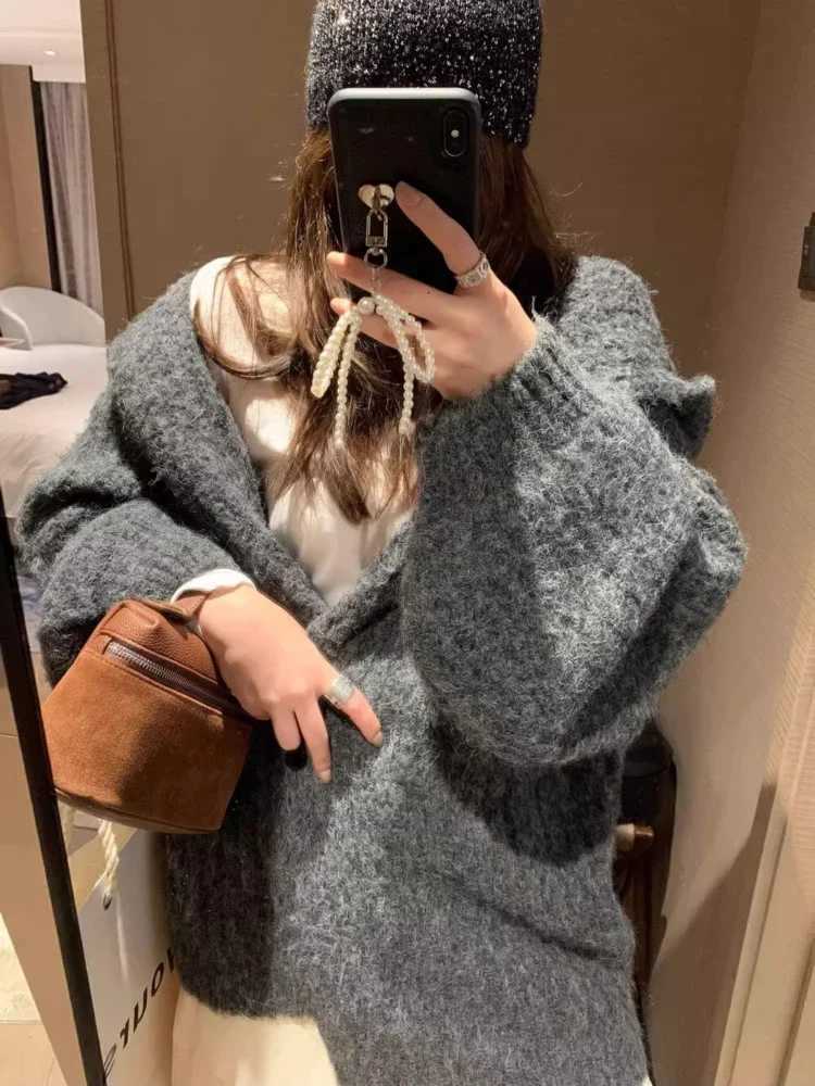 Autumn and Winter New Womens Clothing Hooded Womens Cardigan Lantern Sleeves Sweater Jacket Fashionable Loose KnitwearT251101