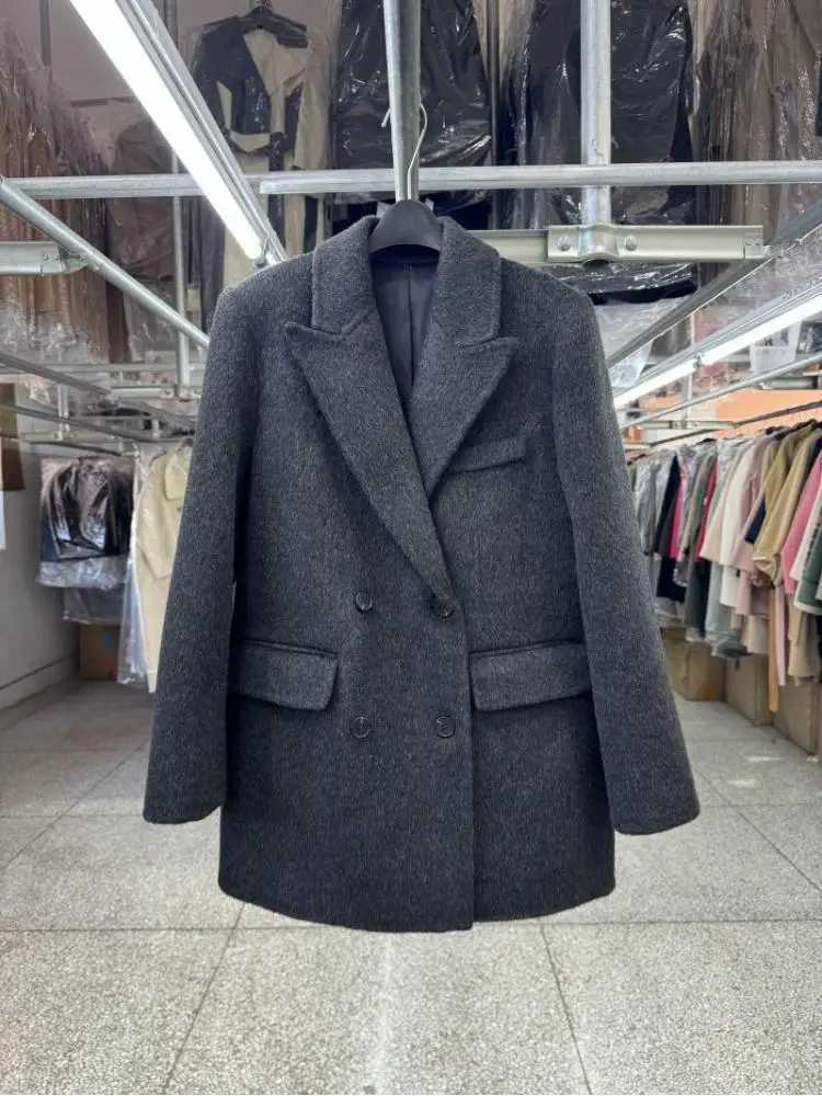 Office Lady Short Woolen Suit Jackets 2025 Autumn And Winter Loose Fashion AllMatch DoubleBreasted Womens Wool CoatsT251101