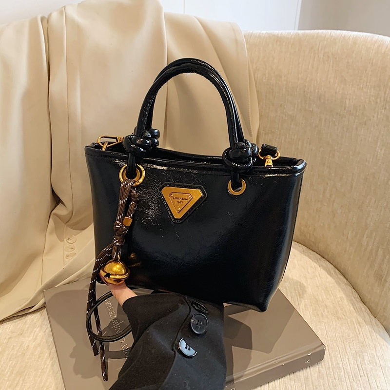 Designer bag free shipping 2025 new women's fashionable hand-held bucket bag shoulder bag crossbody bag