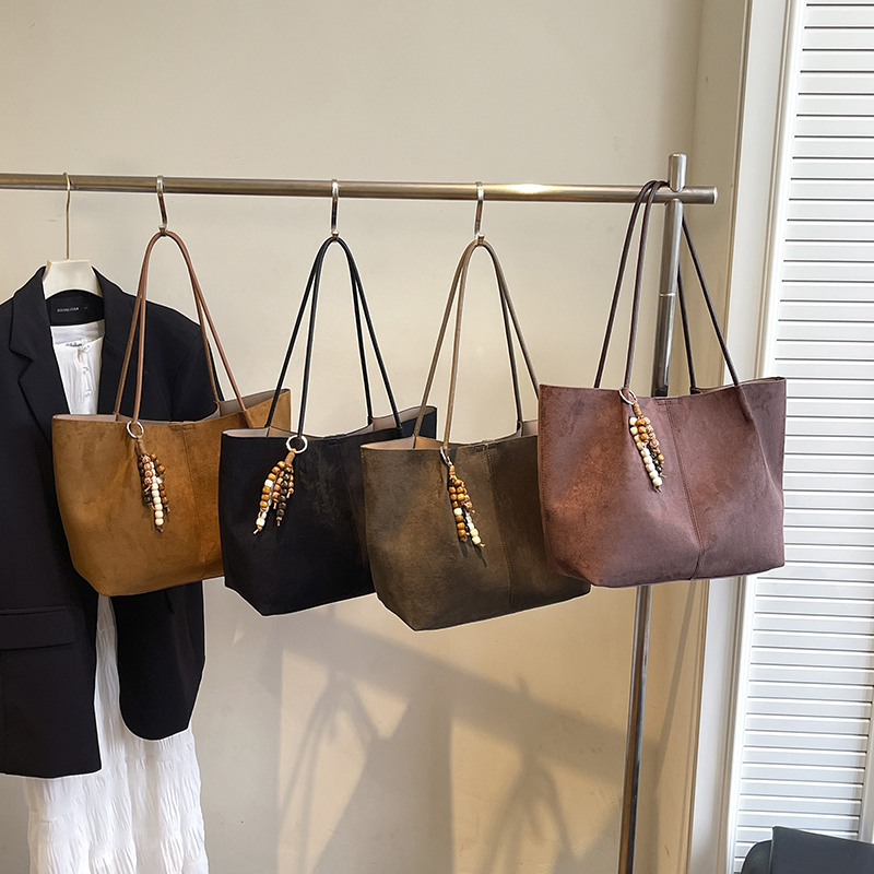 Summer new women's fashionable high-end large capacity synthetic leather handbag, casual simple classic work shoulder bag, high school crossbody 