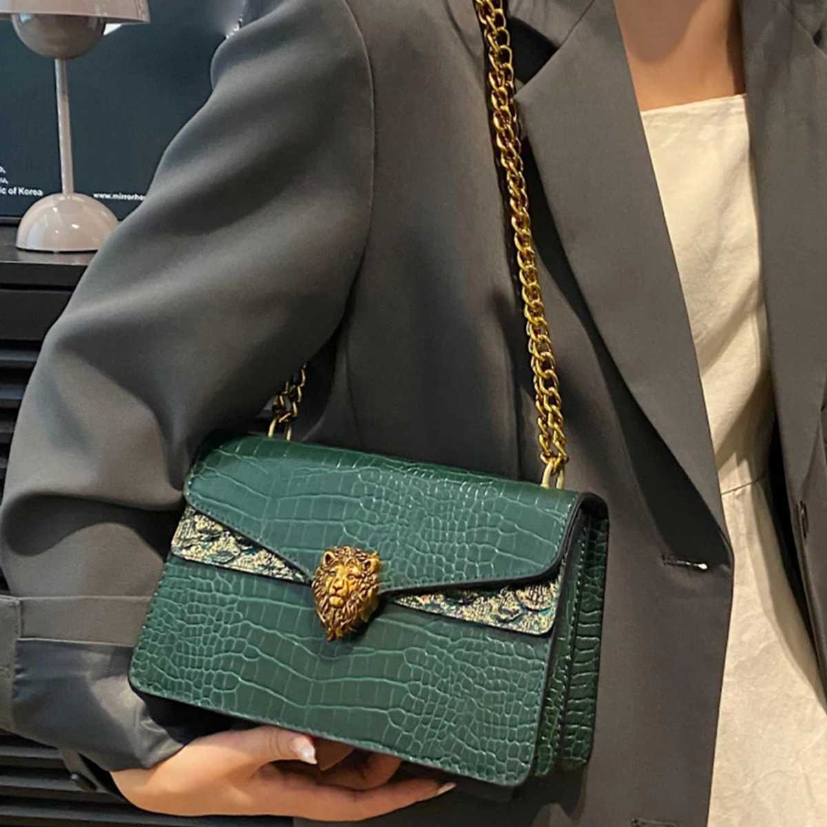 New fashion retro simple chain underarm bag crocodile pattern square bag highvalue trendy shoulder bagW251101