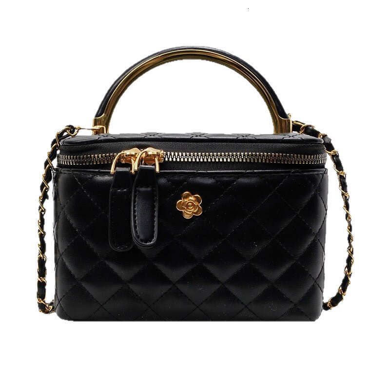 Xiaoxiangfeng Handheld Fashion Box New Luxury Quilted Crossbody for Women Classic Elegant Single Shoulder Small Square Bag