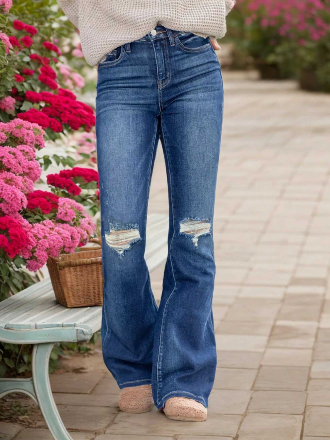 New Womens Fashion Ripped Jeans Elegant Casual Long Denim Pants for Stylish Comfort J251031