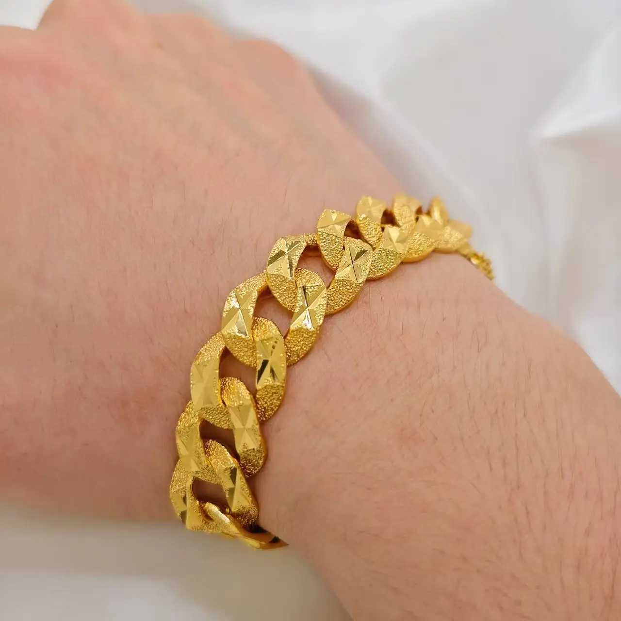 Hip Hop Cuban Link Chain Mens Bracelet Luxury Retro Genuine 24K Gold Plated Copper Charm Short and Fat Bracelet Punk Jewelry Gift Y250329