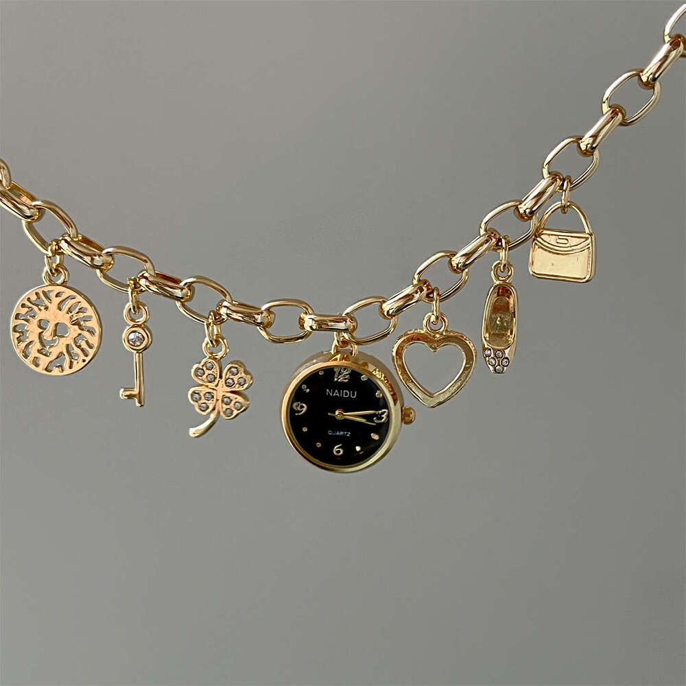 Fashion Korean Version Diamond-Studded Thin Heart-Shaped Watch for Women, Ins Style Simple Elegant Bracelet Watch, Wholesale Hot-Selling Item