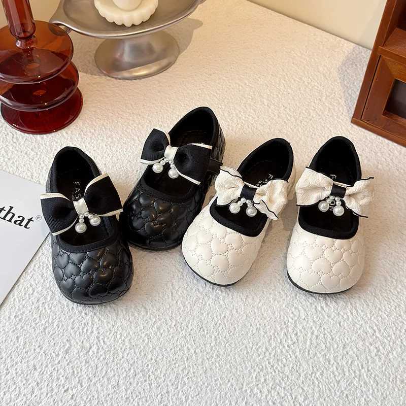 Fashion Girls Shoes 2025 Autumn New British Style Kids Leather Shoes Simple Girls Princess Shoes Anti Slip Child Casual ShoeT251101