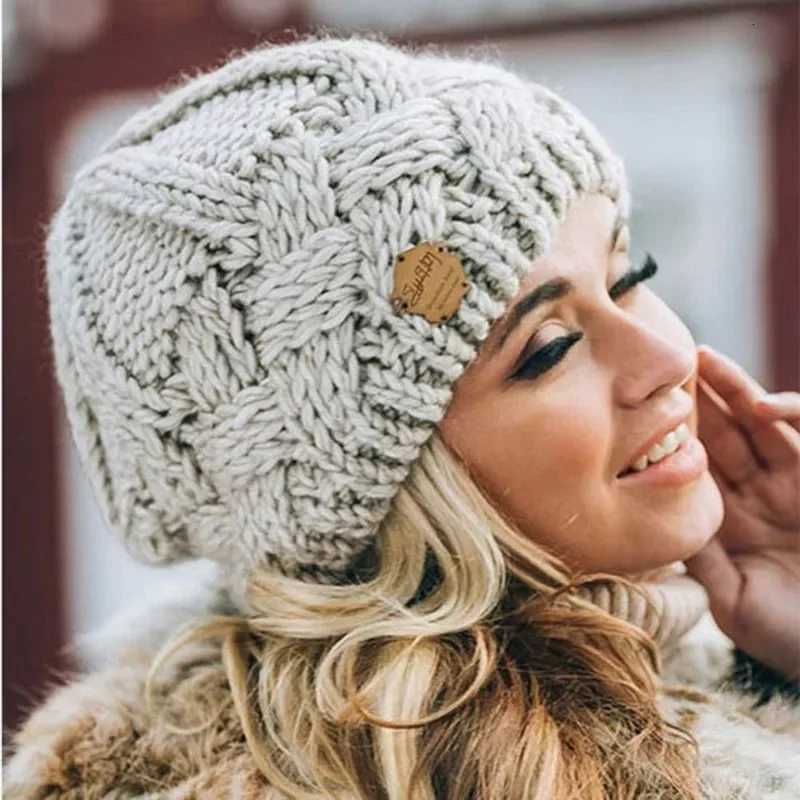 New Winter Hat for Women Knitted Korea Beanie Thick Skullies Hat Autumn Outdoor Warm Streetwear Caps Red Black WhiteXJ251101