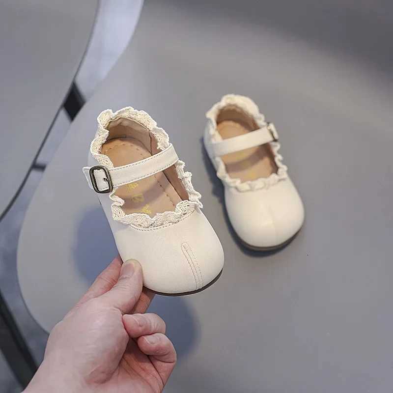 Spring Autumn Baby Girls Leather Shoes Children Lace Party Princess Shoes Nonslip Soft Sole Toddler Kids Lightweight ShoesT251101
