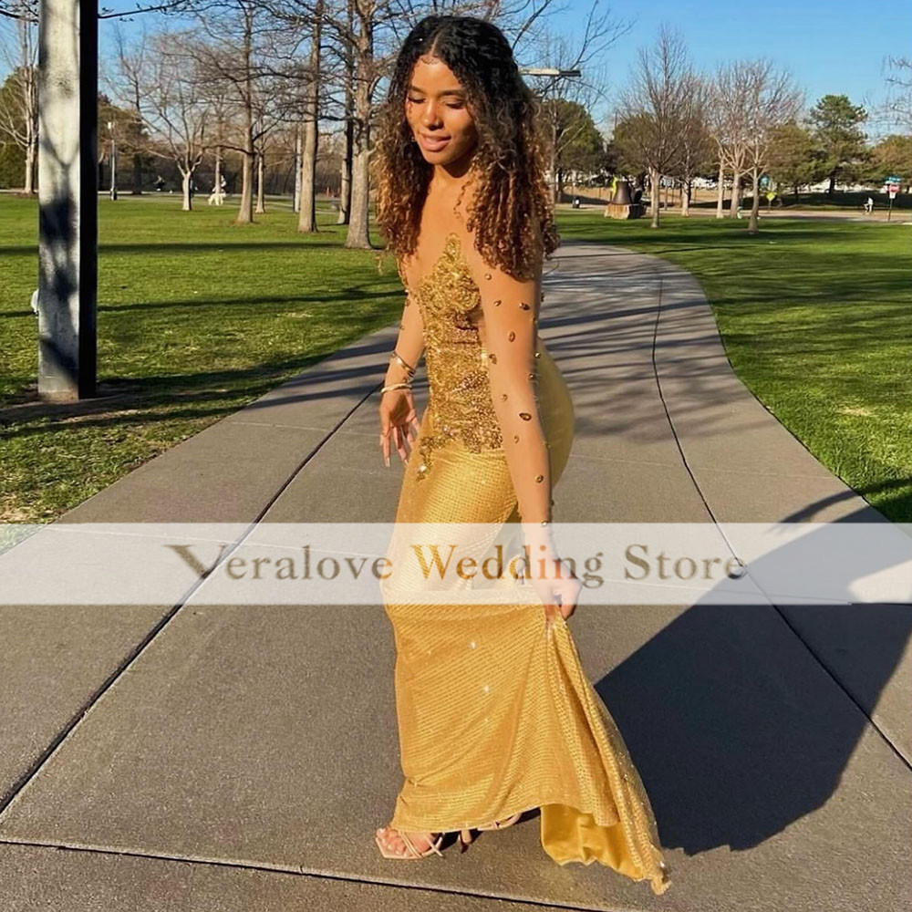 Gold Prom Dresses 2025 Black Girl Luxury Rhinestone Sequin Mermaid Party Gowns Sheer Neck vestidos de fiesta