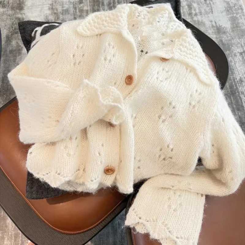 New Autumn and Winter Lapel Womens Longsleeved Cardigan Sweater Fashionable and Elegant Singlebreasted Solid Color BlouseT251101