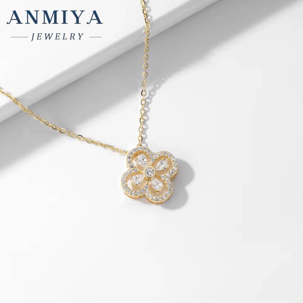 Women DoubleSided White Shell Four Leaf Clover Pendant 18K Gold Plating Necklace for Women