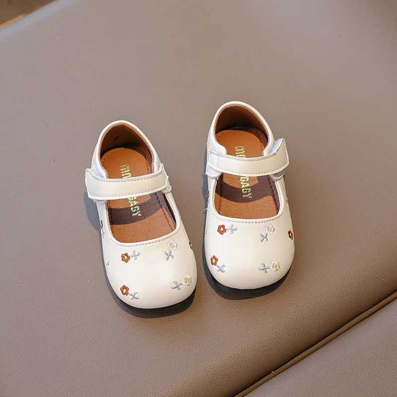 Fashion Girls Shoes Simple Child Leather Shoes Soft Soled Kids Shoe Anti Slip Girl Casual Shoes Comfor Princess ShoeT251101