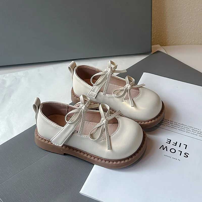 Small PU Leather Shoe Spring Autumn Softsoled Little Girl Princess Shoes Bow Sweet School Student Loafer Flats Shoes Size 2233T251101