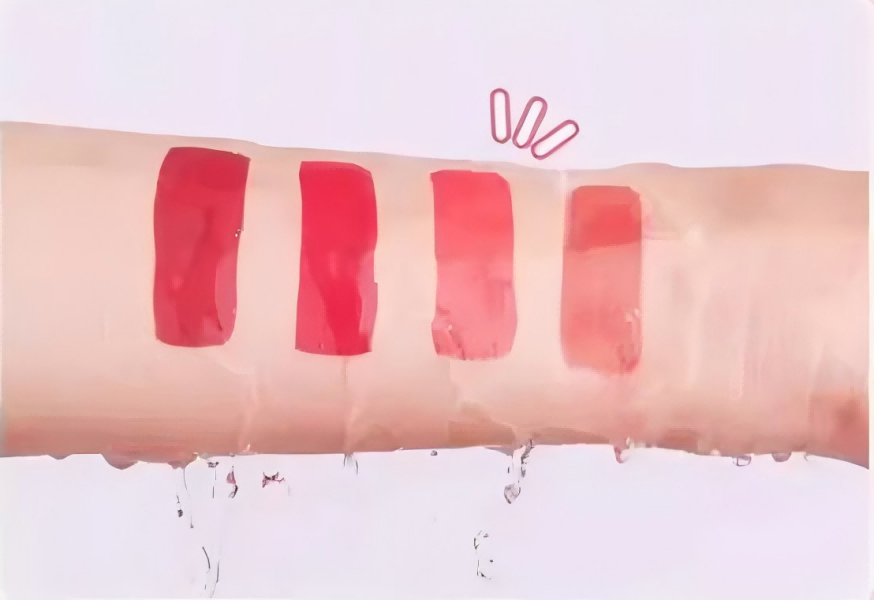 4 Colors Fruit Juice Lip Tint Non-stick Cup Liquid Lipstick Long-Lasting Matte Lip & Cheek Tint Moisturizing Makeup Cherry Juice Lip Gloss Liquid Mirr