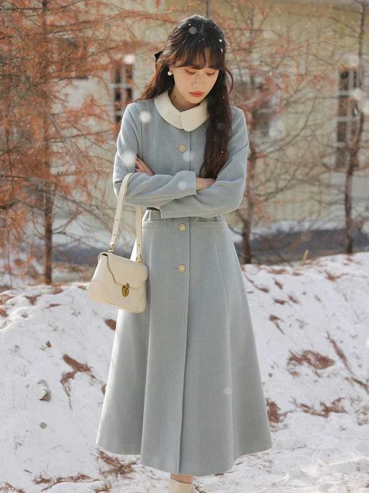 French Vintage Woolen Overcoat for Women Winter Slim Fit Elegant Long Sleeve Dress Style Coat PetiteFriendly Classic OuterwearT251101
