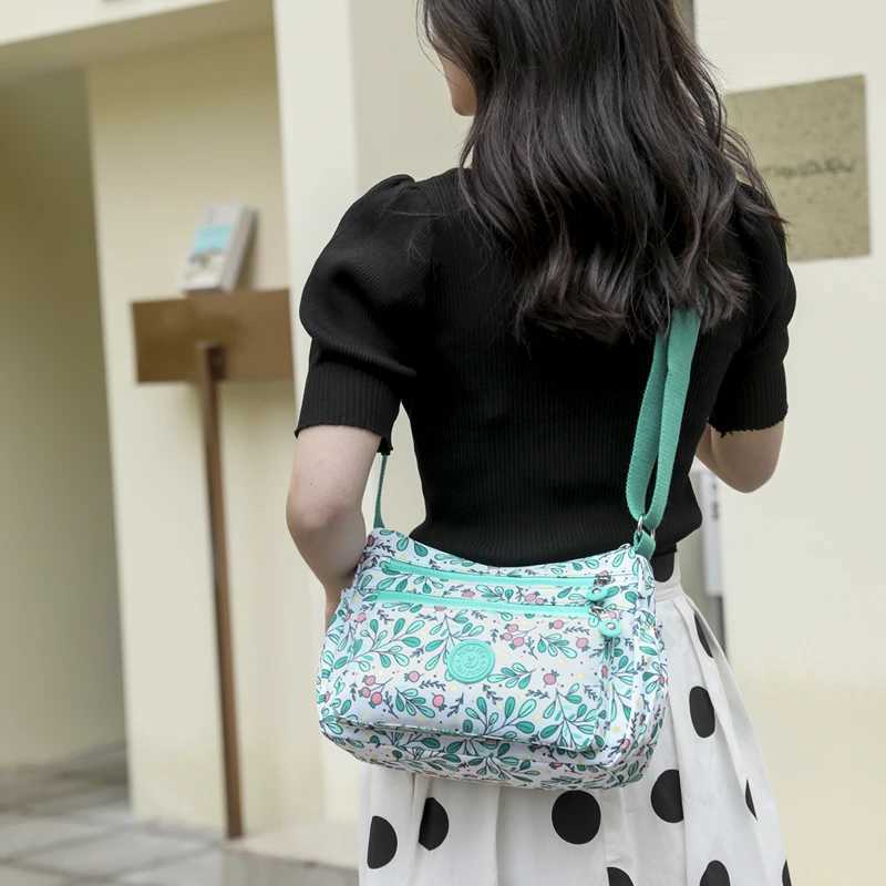 High Quality Printing Women Shoulder bag Multilayer Female Messenger Bag Ladies Nylon CrossBodyTote Bag Flower 8 colorsW251101