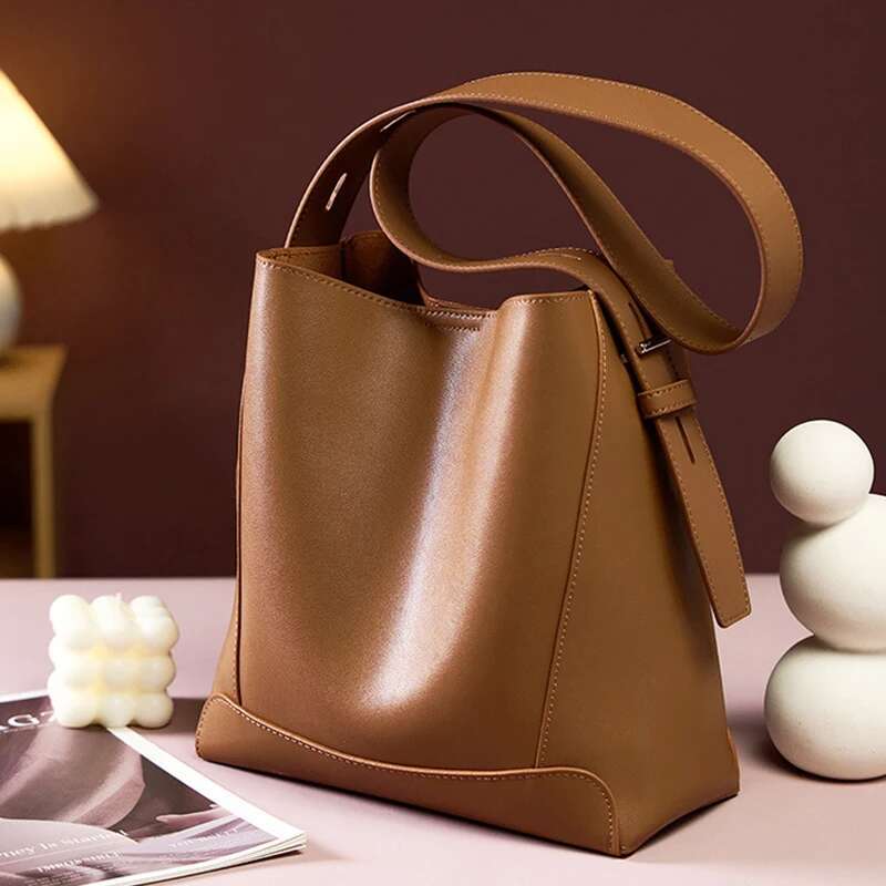 100% Genuine Leather Women Shoulder Large Capacity Cowhide Bucket Bags Fashion Casual Female Crossobdy Bag 2391