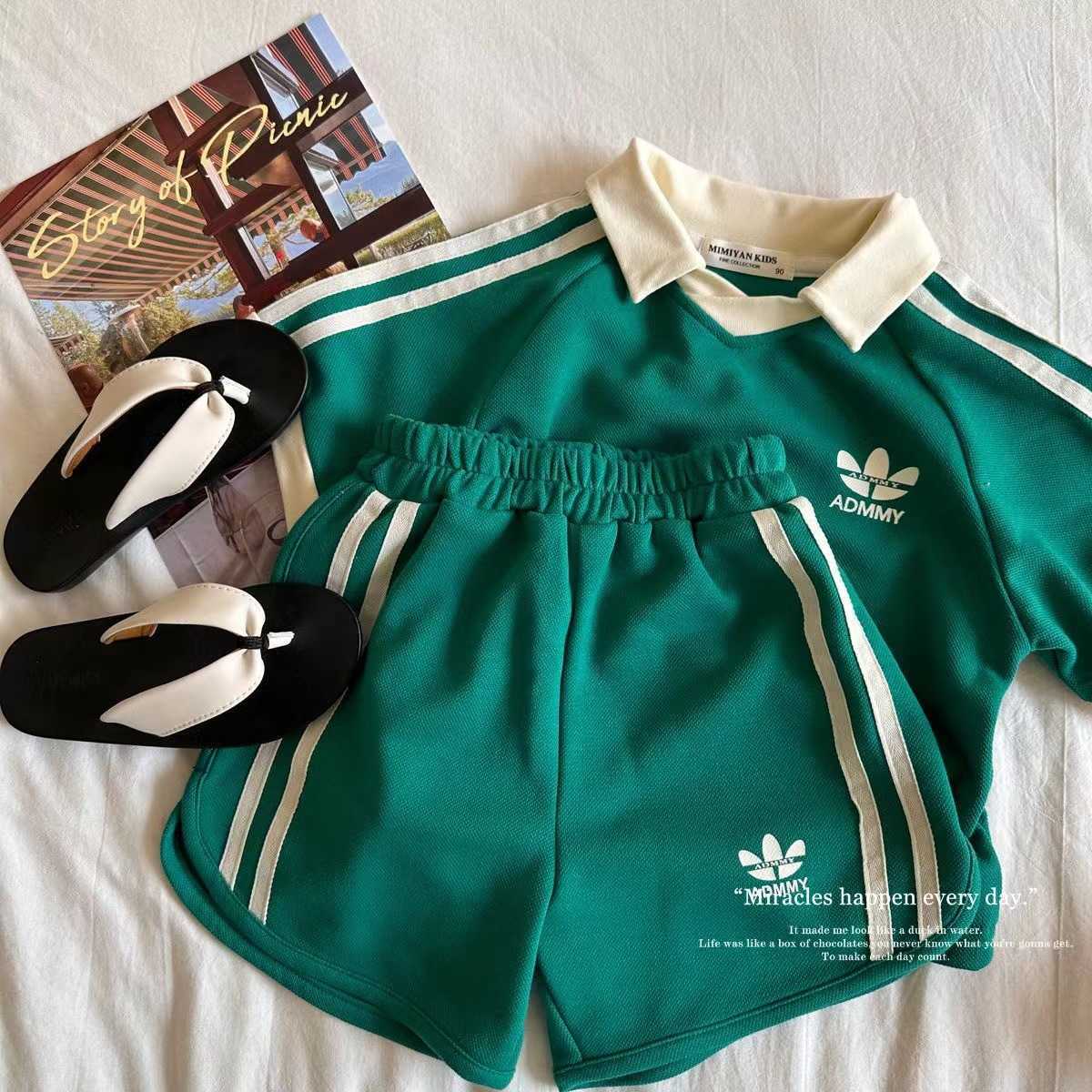 Clothing Sets 2025 Summer New Childrens Set Handsome Mens and Womens Small and Medium Childrens Baby Trendy Brand Short Sleeve T-shirt+Pants Two Piece