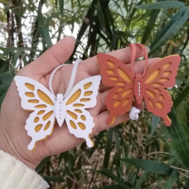 Cute Colorful Hollow Out Butterfly Keychains PU Keyrings Gift for Women Men Handbag Pendants Key Chains DIY AccessoriesC250401
