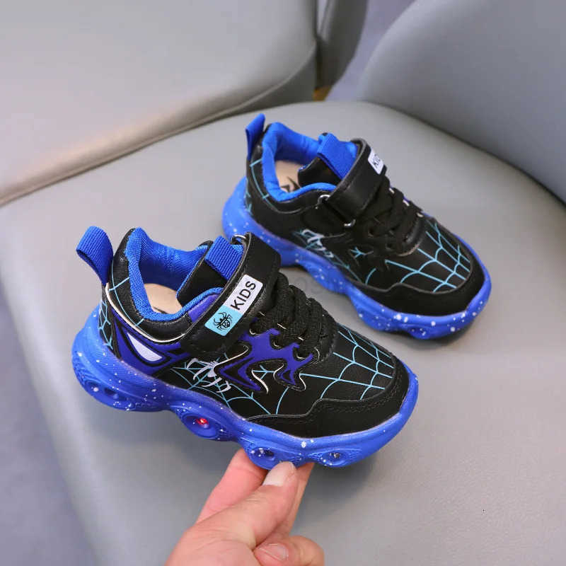 Disney Childrens Sneakers Spiderman Boys Casual Shoes Spring Summer Breathable Student Red Blue Kids Casual Shoes for 112 Y H251101