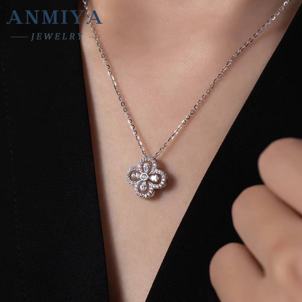 Women DoubleSided White Shell Four Leaf Clover Pendant 18K Gold Plating Necklace for Women