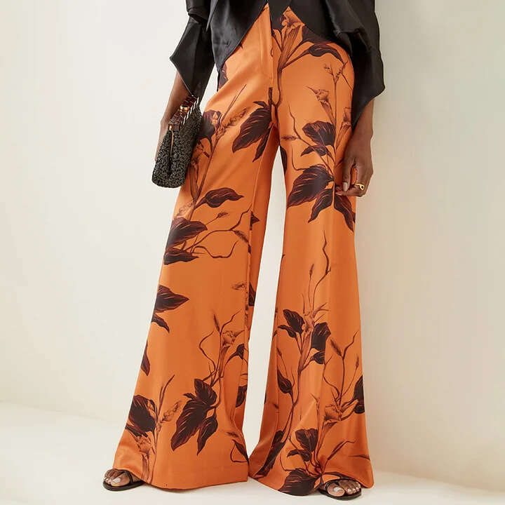 2025-- new one-piece with deep V-strap printed swimsuit set for women